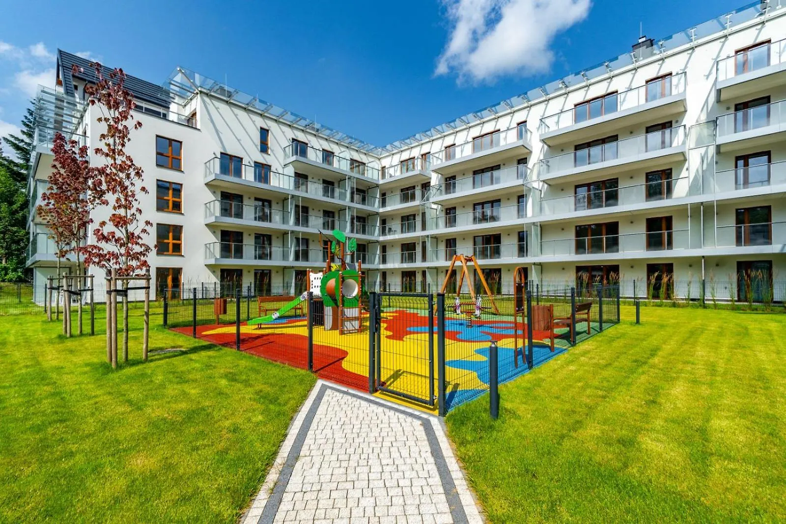 Apartament Zakopianski Z Ogrodkiem - Jacuzzi & Sauna & Silownia & Plac Zabaw Zakopane 0*,  Poland